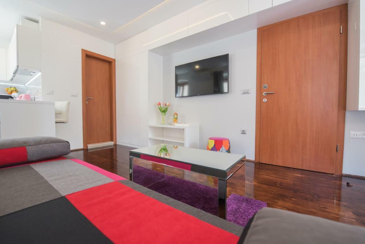 Studio Apartment Lena Kaštela Kültér fotó