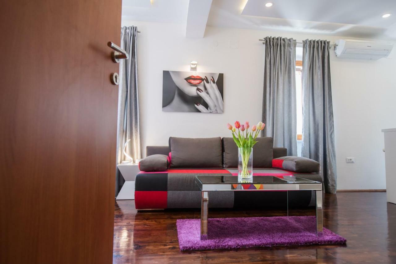 Studio Apartment Lena Kaštela Kültér fotó