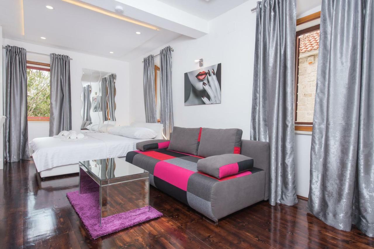 Studio Apartment Lena Kaštela Kültér fotó